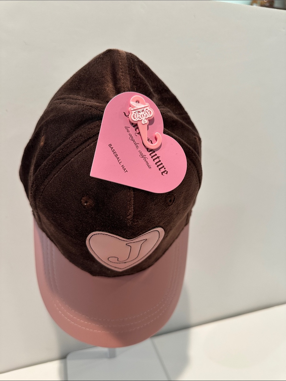 NWT Juicy Couture Brown & Pink Ladies Baseball Cap with adjustable back.